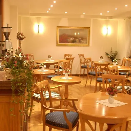 Center Hotell